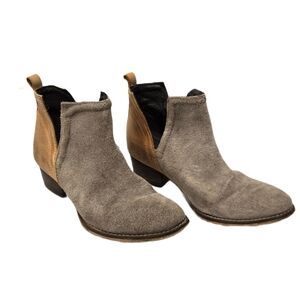 Diba True Stop By Ankle Boots in Suede and Leather
